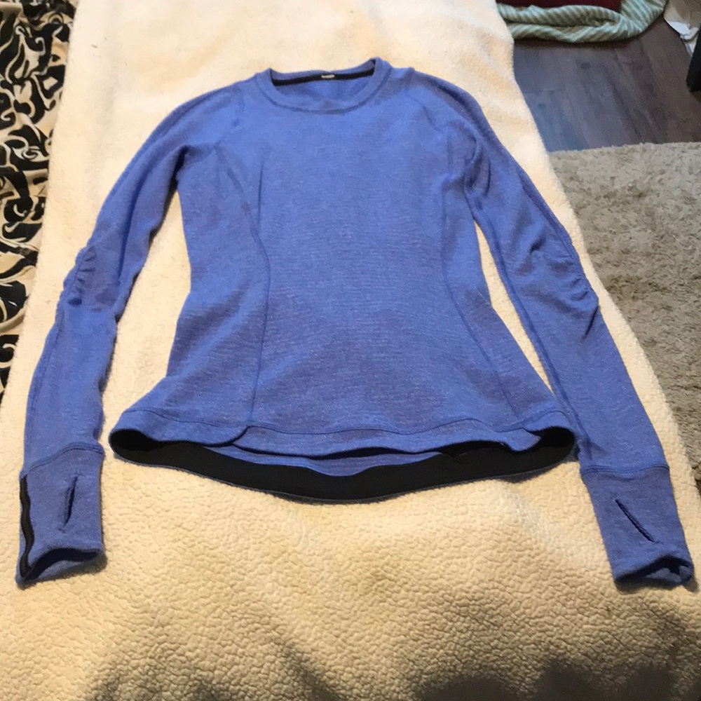 Sky blue flecked Lululemon thermal top!